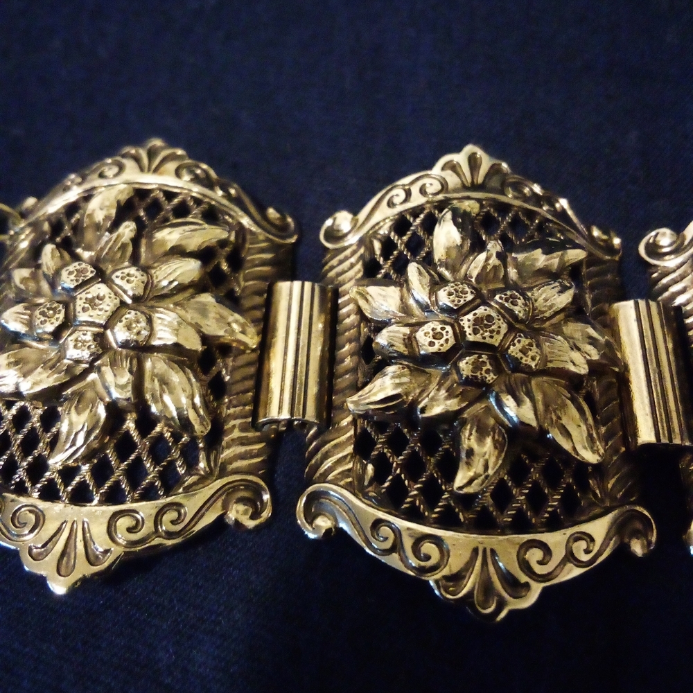 Beautiful Vintage Ornate Germany Bracelet - Picture 3 of 9